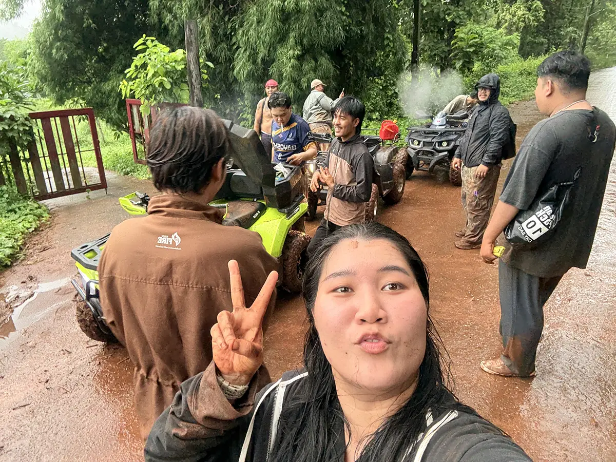 ทีมงาน K-LION หลังสำรวจโลเคชั่นถ่ายทำโฆษณา RAMPAGE 265 ที่ทองผาภูมิ