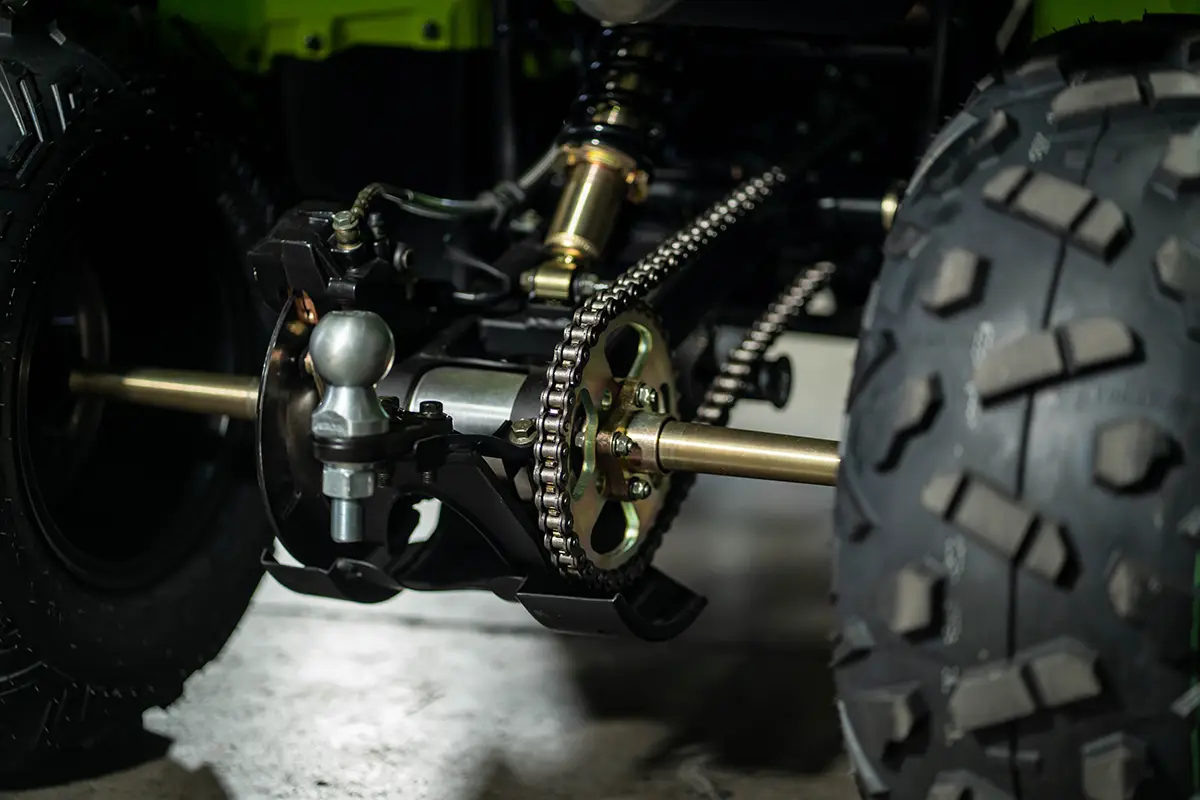 ระบบช่วงล่างด้านหลังของ RAMPAGE 265 ที่มีดีไซน์คล้าย XWOLF 250 PRO