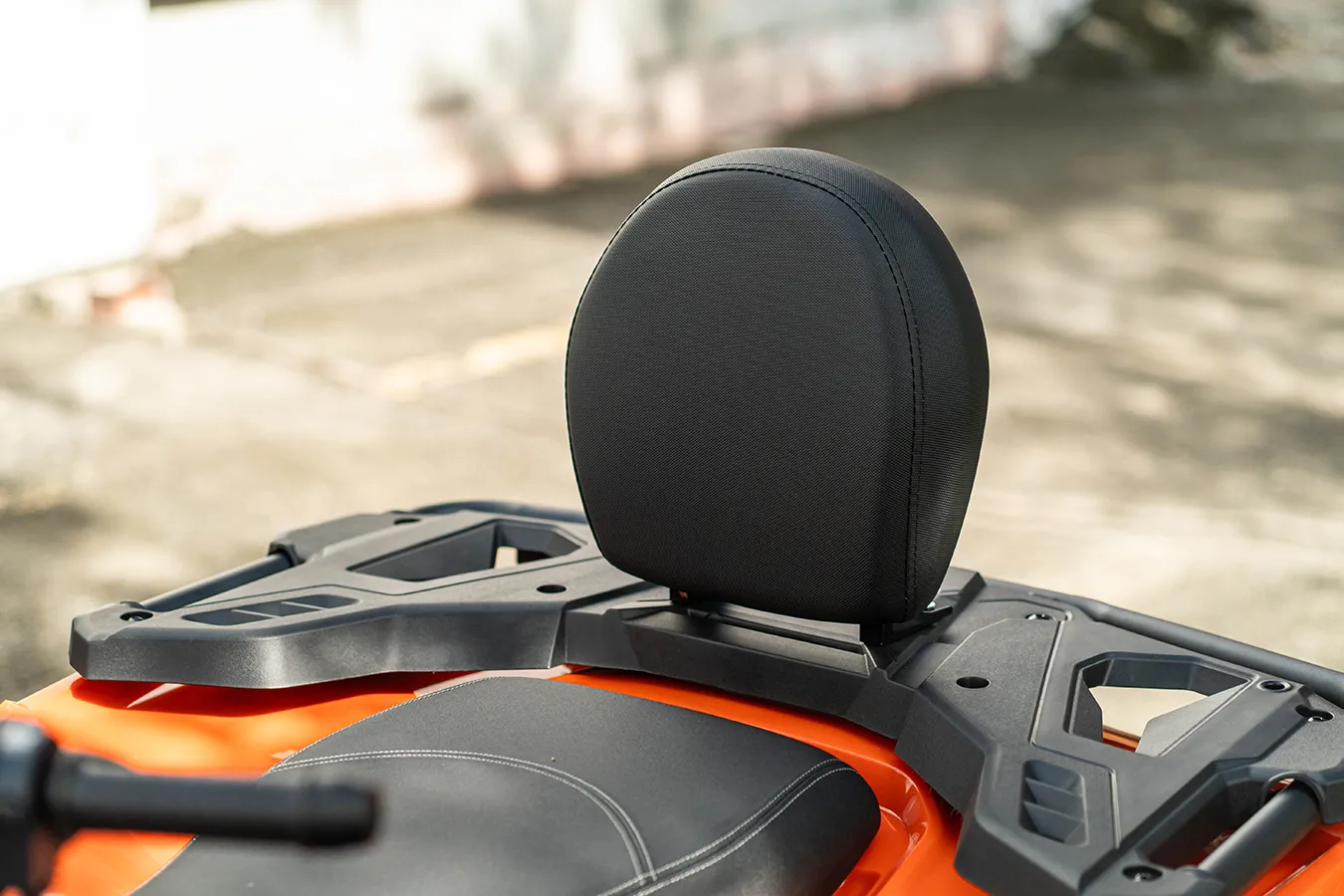 พนักพิงหลังดีไซน์ใหม่ XWOLF 300