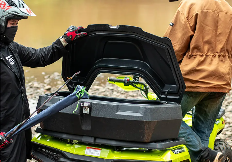 ATV RAMPAGE 265 สีเขียว เปิดกล่องเก็บของด้านหลัง