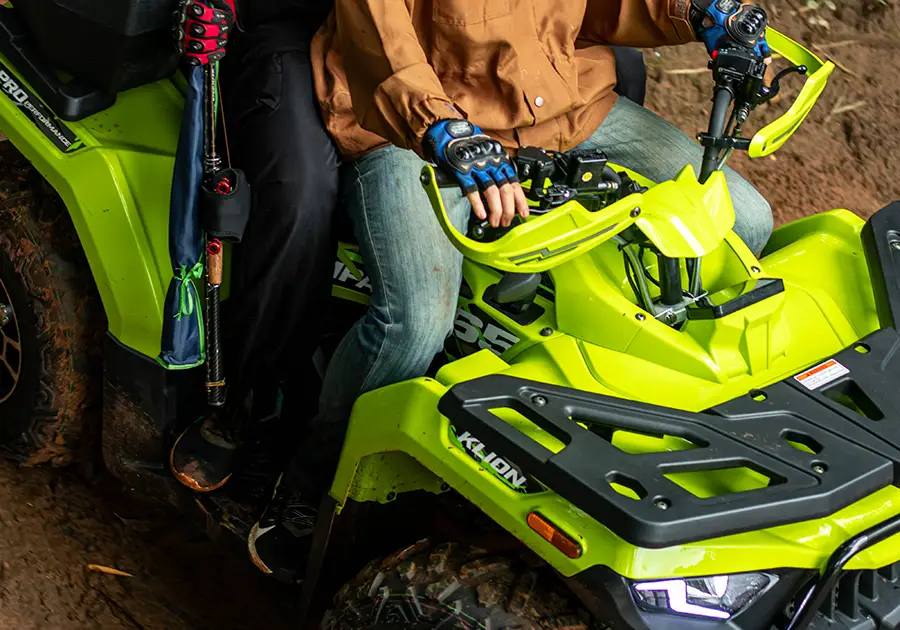 ATV RAMPAGE 265 สีเขียว มุมใกล้ด้านหน้า
