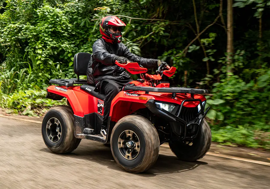 ATV RAMPAGE 265 สีแดง วิ่งบนถนนเรียบ